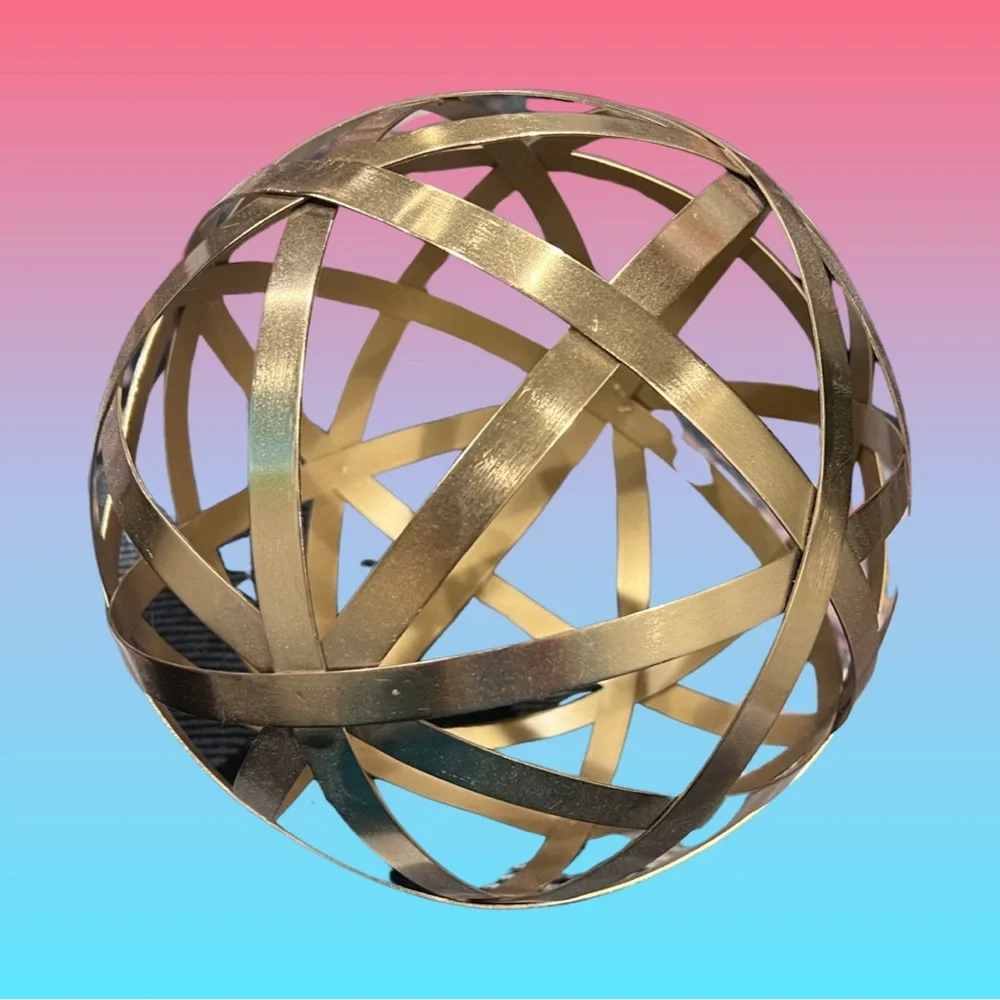 THRESHOLD BRASS DECORATIVE ORB - Picture 4 of 6